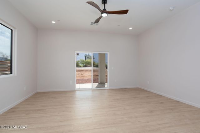 3671 E Rollins Road, Tucson, AZ 85739