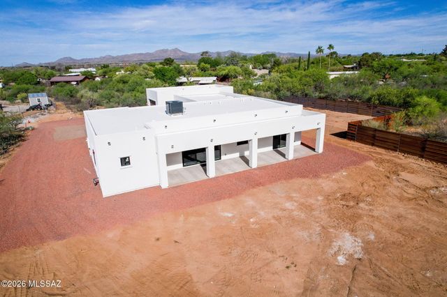 3671 E Rollins Road, Tucson, AZ 85739