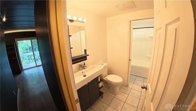 1788 Cherokee Drive F, Dayton, OH 45449