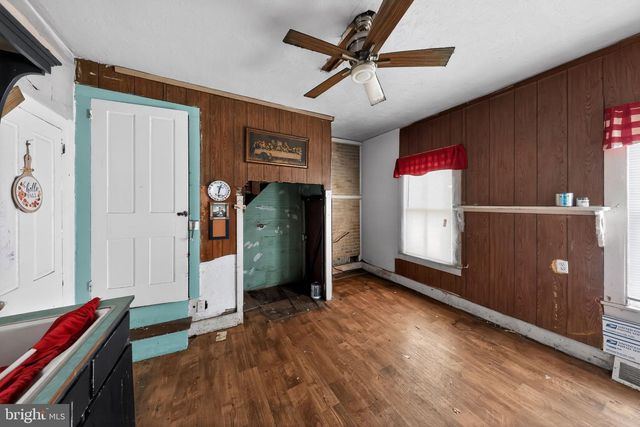 14 E SEWELL ST, Felton, DE 19943