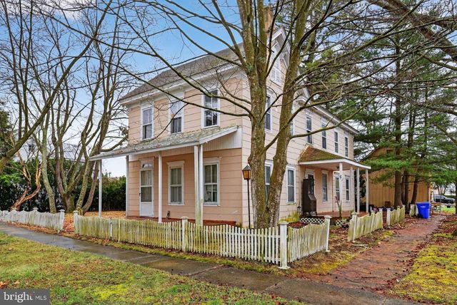 14 E SEWELL ST, Felton, DE 19943