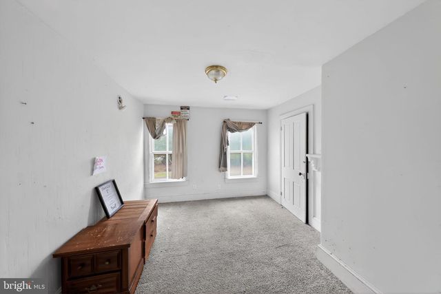 14 E SEWELL ST, Felton, DE 19943