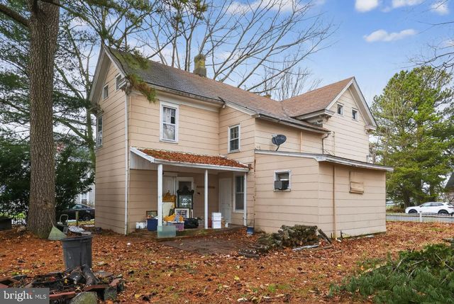 14 E SEWELL ST, Felton, DE 19943