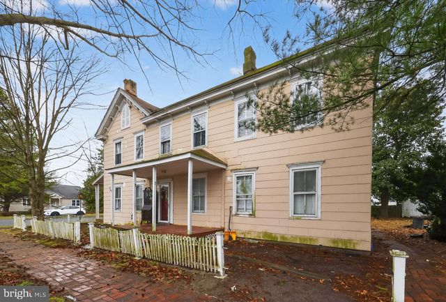 14 E SEWELL ST, Felton, DE 19943