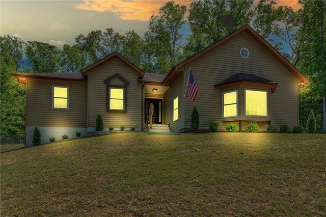 163 Healy Lane, Marietta, SC 29661