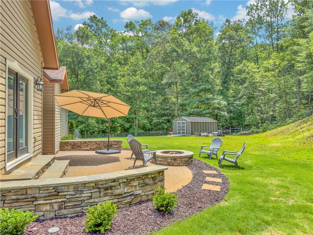 163 Healy Lane, Marietta, SC 29661