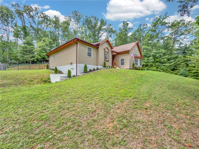 163 Healy Lane, Marietta, SC 29661