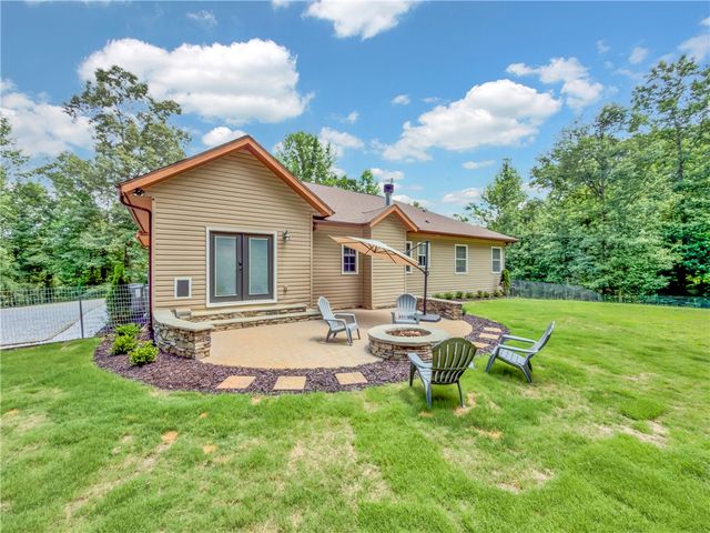 163 Healy Lane, Marietta, SC 29661