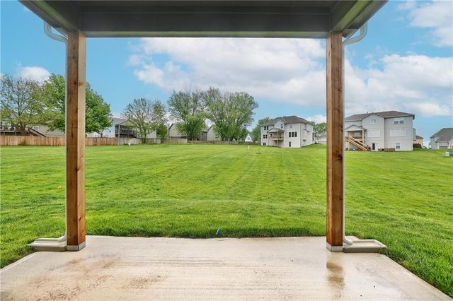 23827 W 59th Terrace, Shawnee, KS 66018