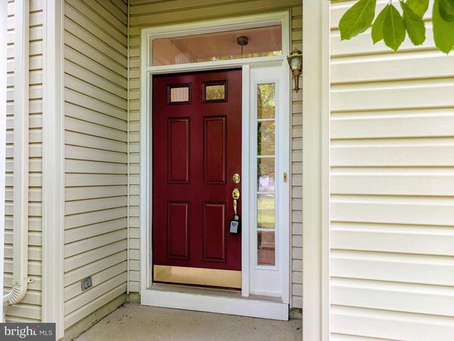 11 MILLER CIR, Pennington, NJ 08534