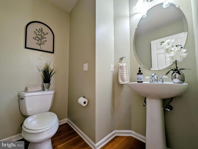 11 MILLER CIR, Pennington, NJ 08534