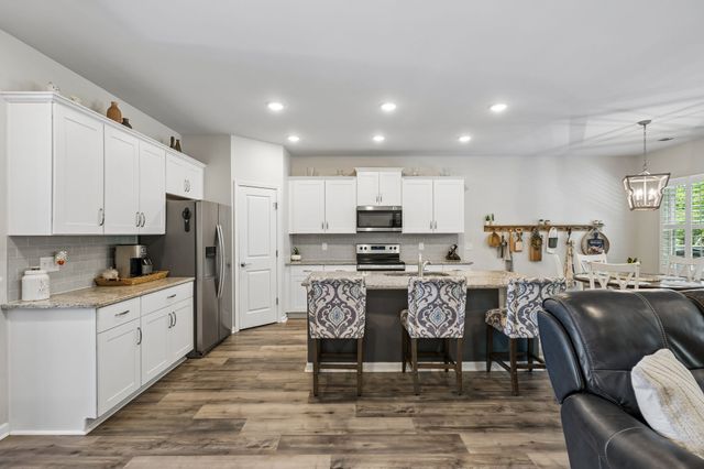 2106 Houston Bnd, Lebanon, TN 37087