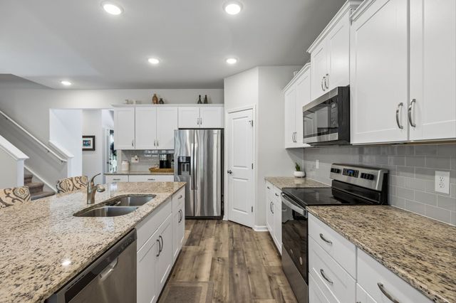 2106 Houston Bnd, Lebanon, TN 37087