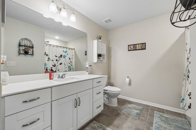 2106 Houston Bnd, Lebanon, TN 37087