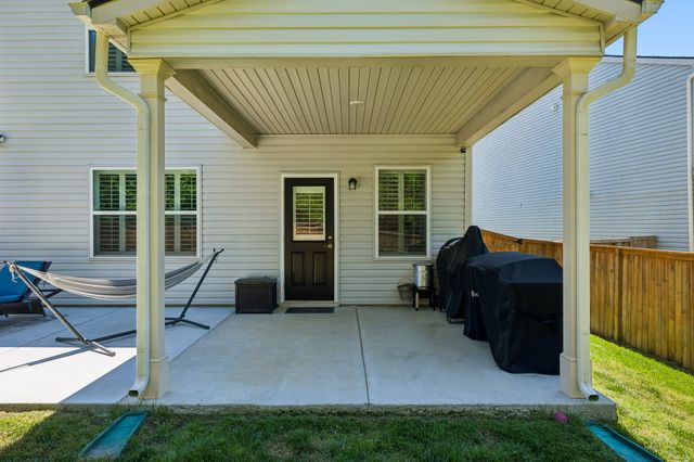 2106 Houston Bnd, Lebanon, TN 37087