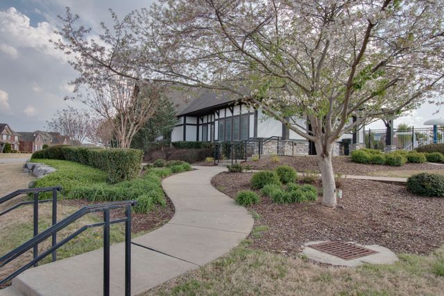 2106 Houston Bnd, Lebanon, TN 37087