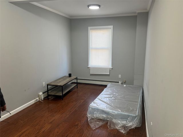 36 Casino Street, Freeport, NY 11520