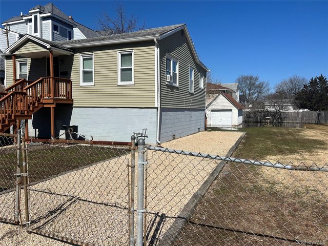 36 Casino Street, Freeport, NY 11520