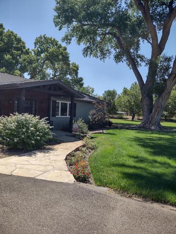 13 Park Lane Circle, Peralta, NM 87042