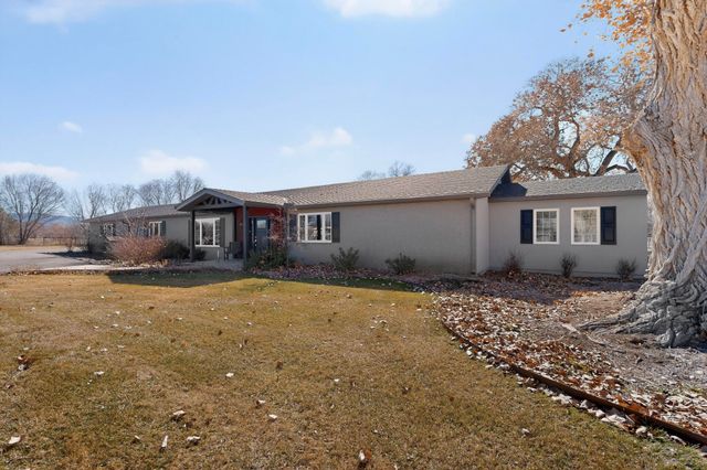 13 Park Lane Circle, Peralta, NM 87042