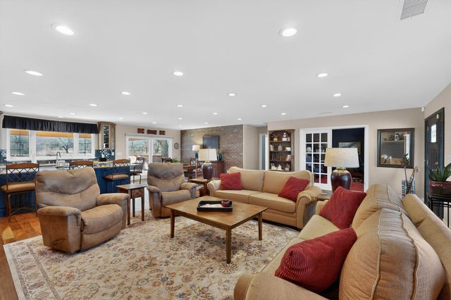 13 Park Lane Circle, Peralta, NM 87042