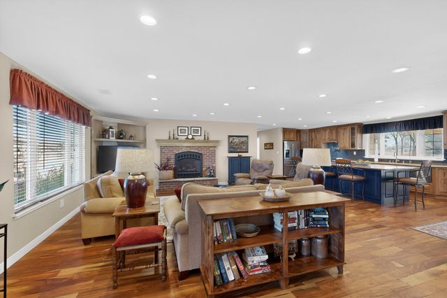 13 Park Lane Circle, Peralta, NM 87042