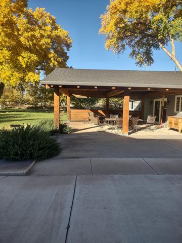 13 Park Lane Circle, Peralta, NM 87042