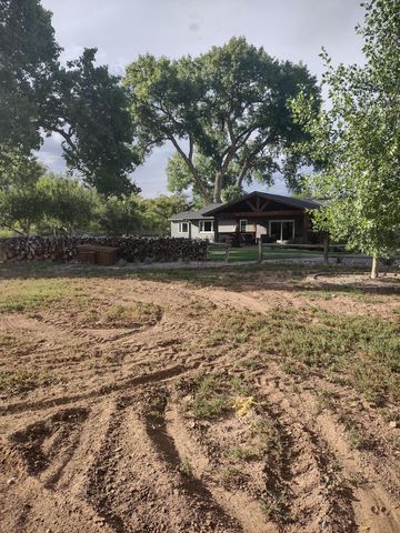 13 Park Lane Circle, Peralta, NM 87042