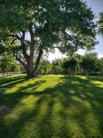 13 Park Lane Circle, Peralta, NM 87042