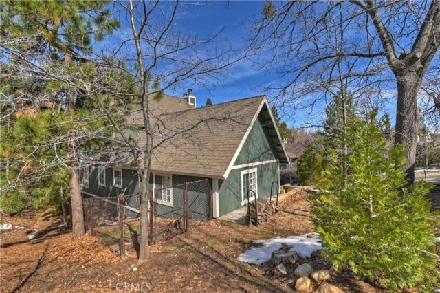 28223 North Bay, Lake Arrowhead, CA 92352