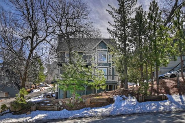 28223 North Bay, Lake Arrowhead, CA 92352