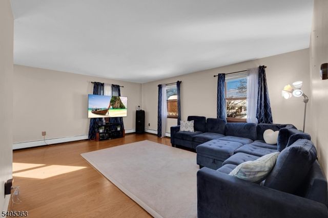 103 Cindy Ter, Hackettstown Town, NJ 07840