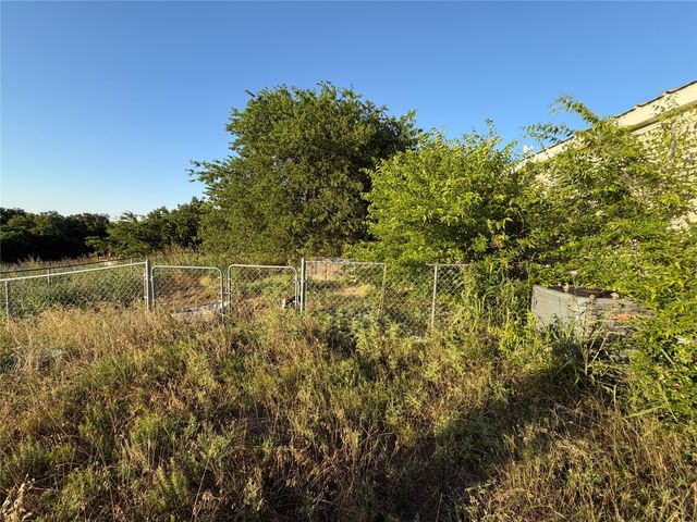 280 Coyote Trail, Rhome, TX 76078