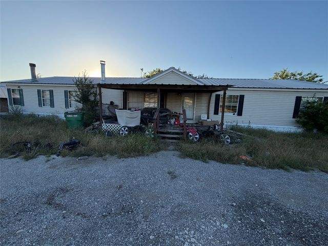 280 Coyote Trail, Rhome, TX 76078