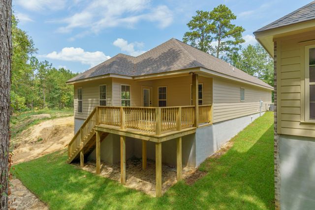 80 Riviera Dr., Hattiesburg, MS 39402