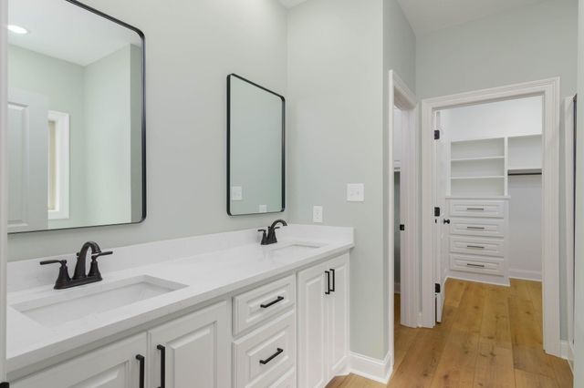 80 Riviera Dr., Hattiesburg, MS 39402