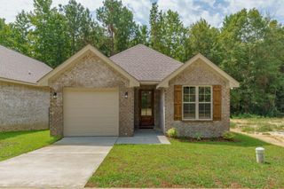 80 Riviera Dr., Hattiesburg, MS 39402