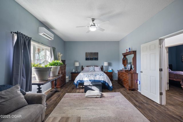 7481 Elm Drive, Joplin, MO 64804