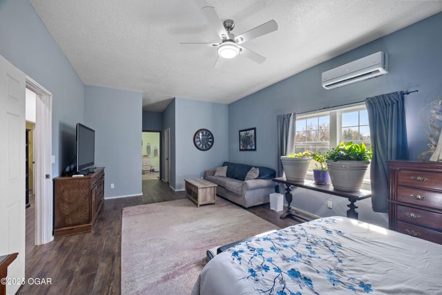 7481 Elm Drive, Joplin, MO 64804