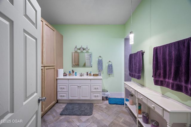 7481 Elm Drive, Joplin, MO 64804