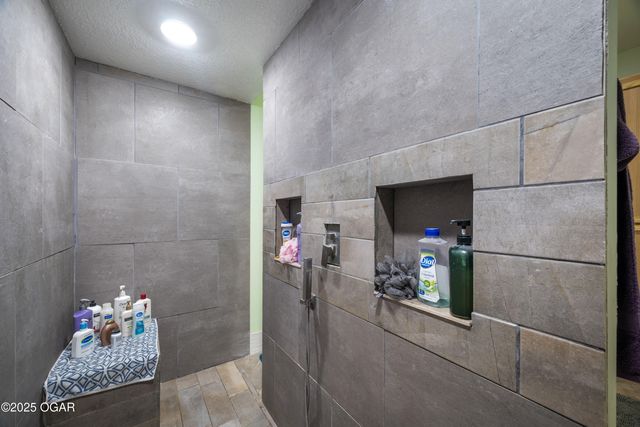 7481 Elm Drive, Joplin, MO 64804