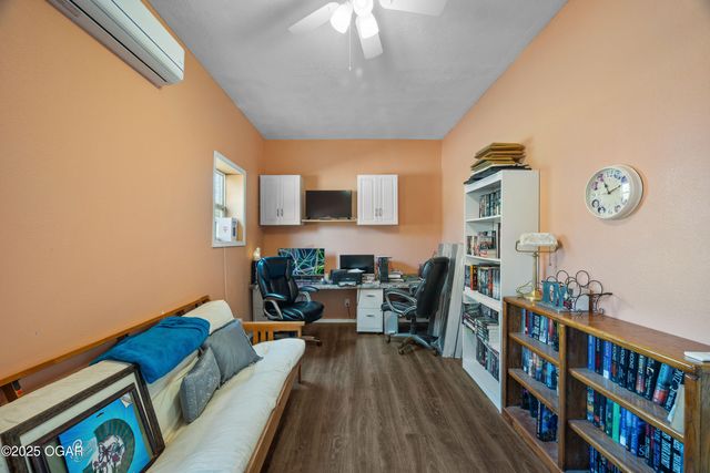 7481 Elm Drive, Joplin, MO 64804