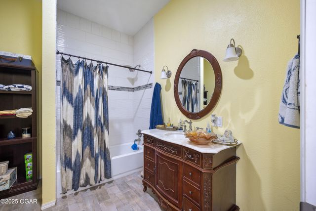 7481 Elm Drive, Joplin, MO 64804