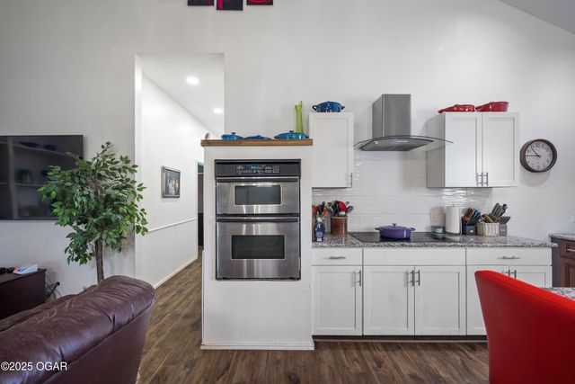 7481 Elm Drive, Joplin, MO 64804