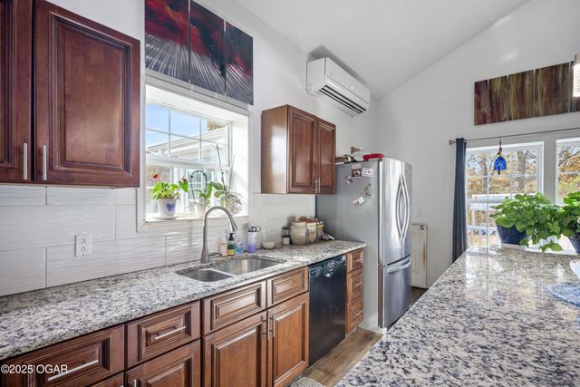 7481 Elm Drive, Joplin, MO 64804