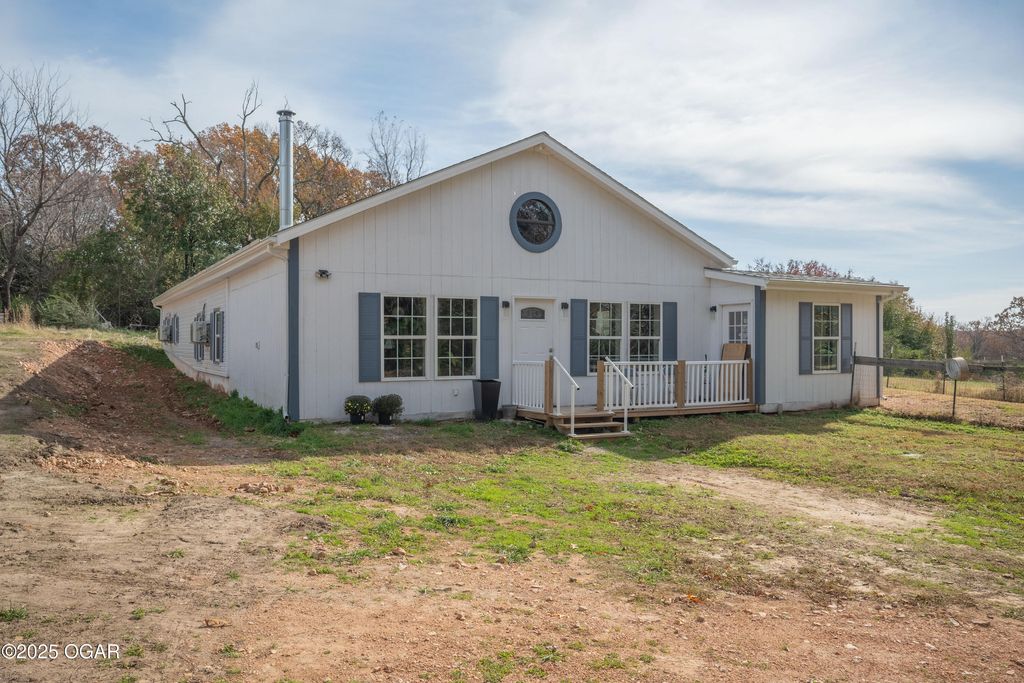 7481 Elm Drive, Joplin, MO 64804