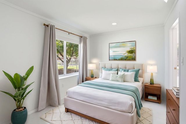 139 SW 21st Way, Fort Lauderdale, FL 33312