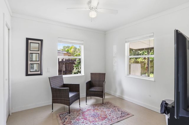 139 SW 21st Way, Fort Lauderdale, FL 33312