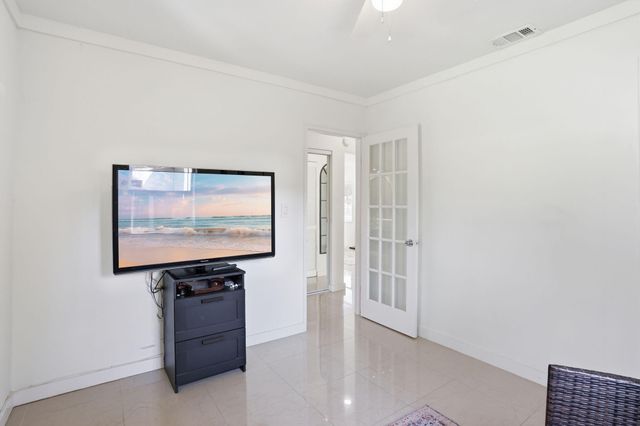 139 SW 21st Way, Fort Lauderdale, FL 33312