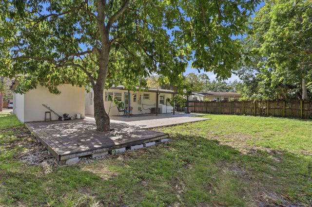 139 SW 21st Way, Fort Lauderdale, FL 33312